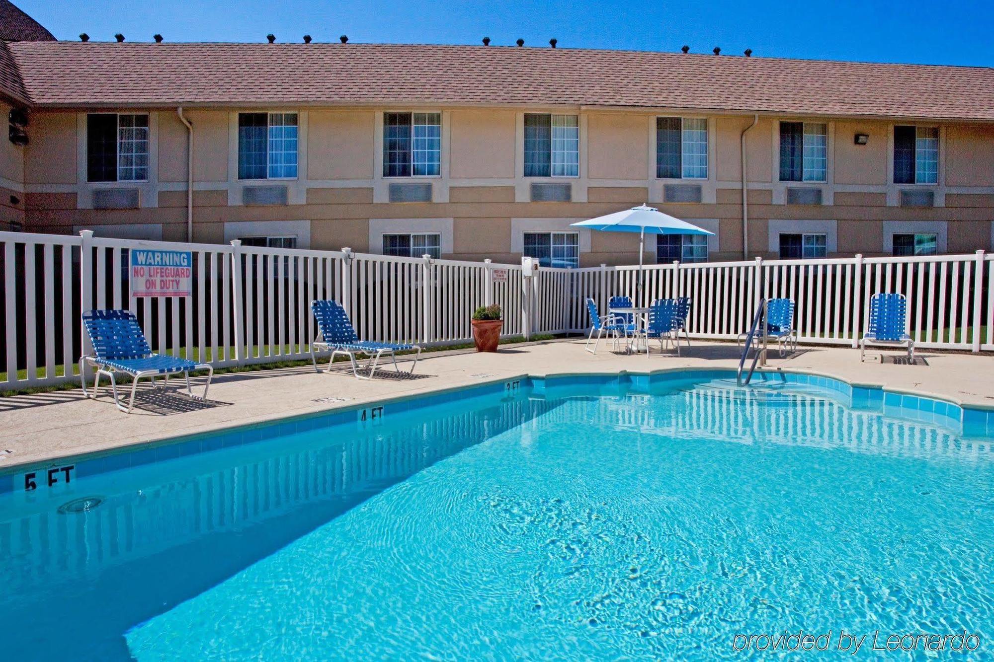 Baymont Inn & Suites Braselton Einrichtungen foto